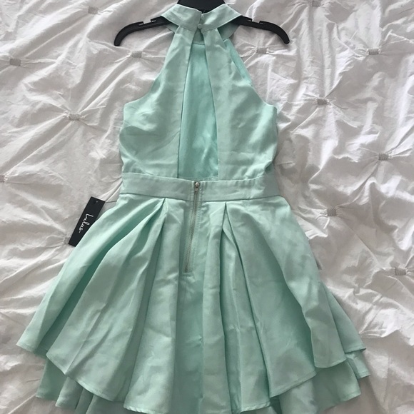 Dress - Picture 2 of 4